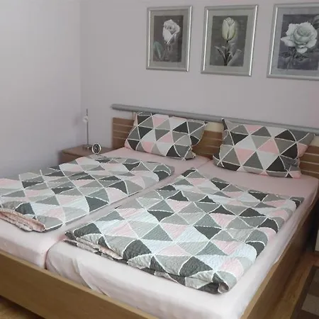 Dratius, Ferienwohnung